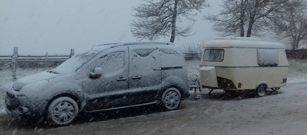 Sous la neige au domaine du Sauvage (Haute Loire).jpg