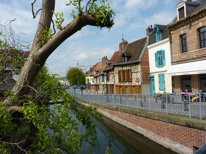 Amiens , quartier st leu