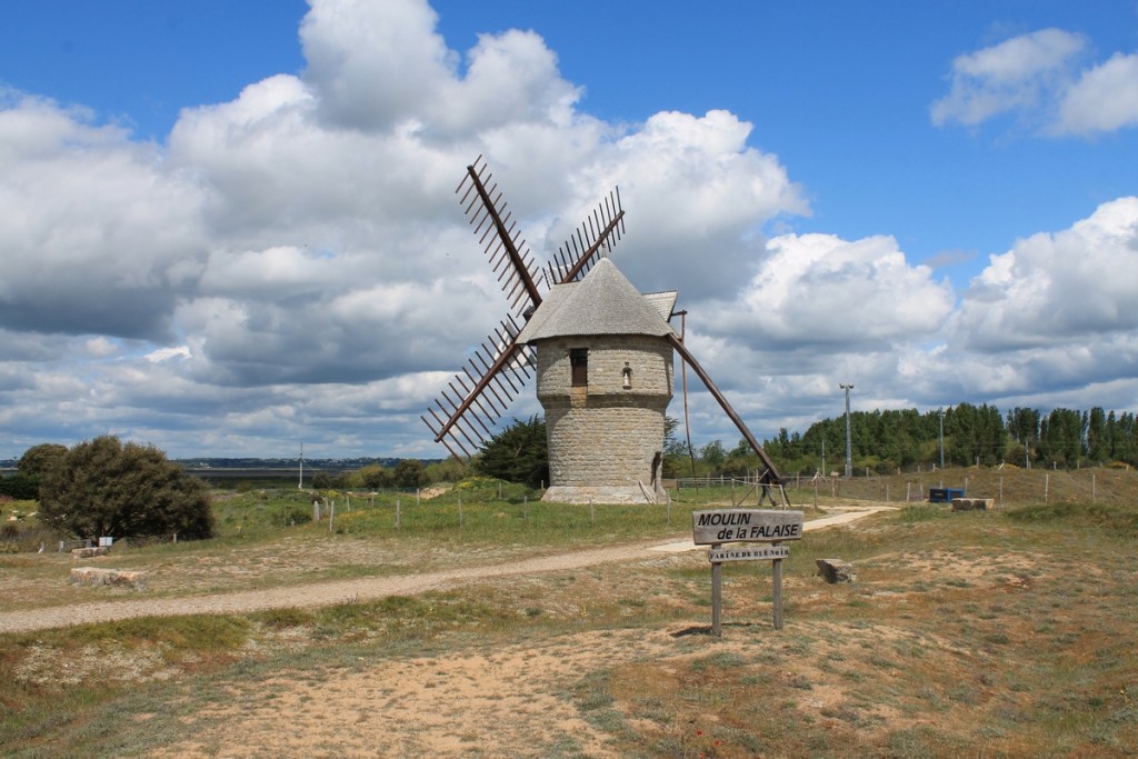 le "Moulin de la falaise" toujours en activité