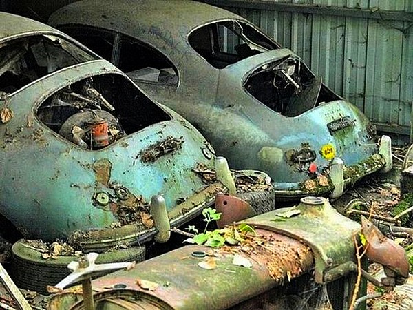 1472 deux porsche 356 .jpg
