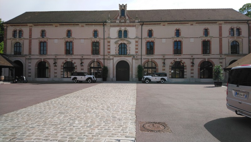 Extrait de l'avenue de Champagne , Epernay