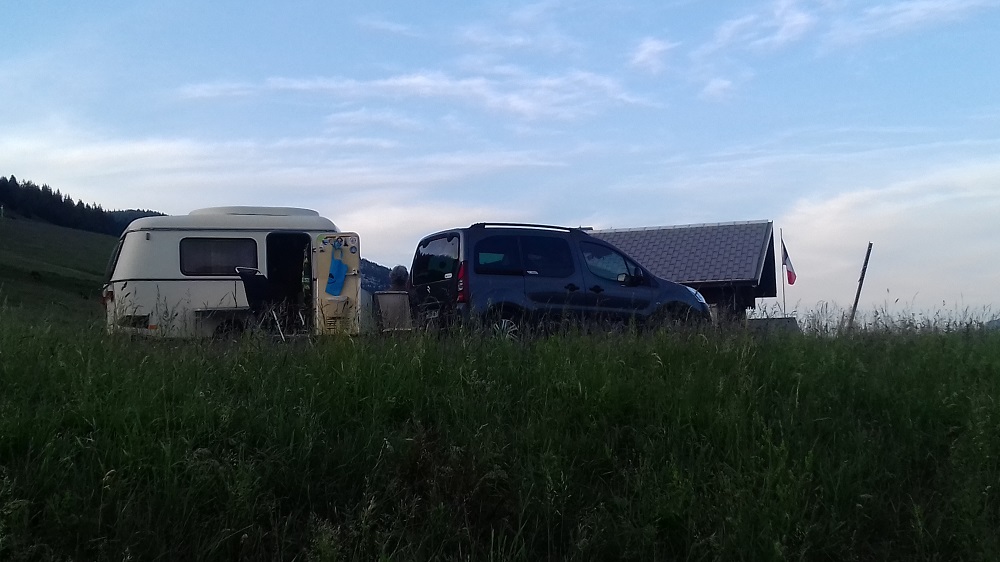 20190703_204812 Bivouac plateau des Glières.jpg