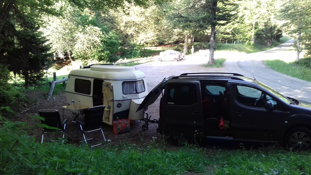 20190705_184337 Bivouac route du Salève.jpg