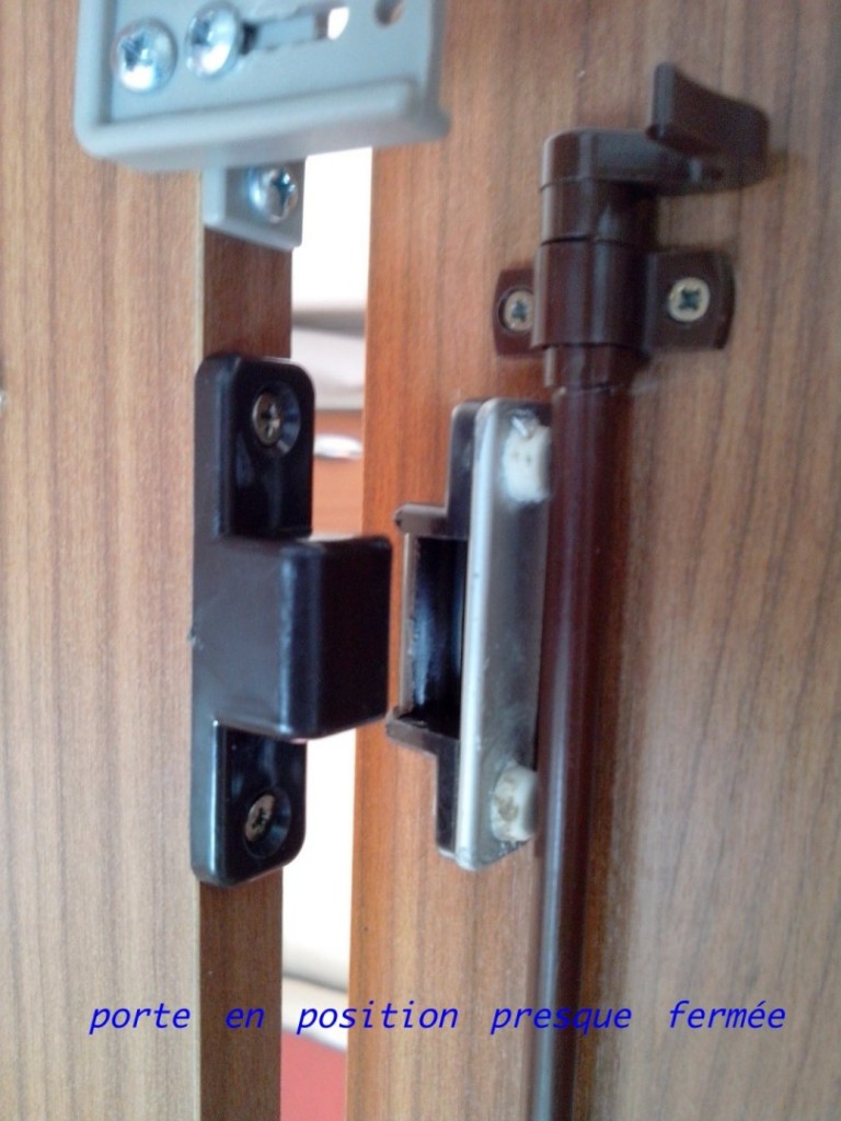 taquet fermeture wc3.jpg