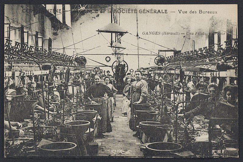 800px-Ganges_une_filature_de_soie_-_Archives_départementales_de_l%u2019Hérault_-_FRAD034-2FICP-01329-00001.jpg