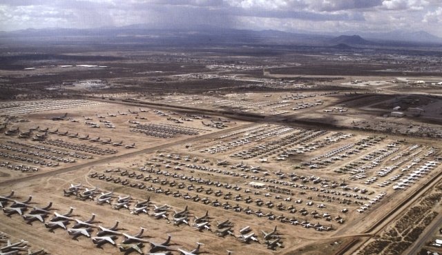 en-arizona-se-trouve-le-plus-grand-cimetiere-davions.jpg