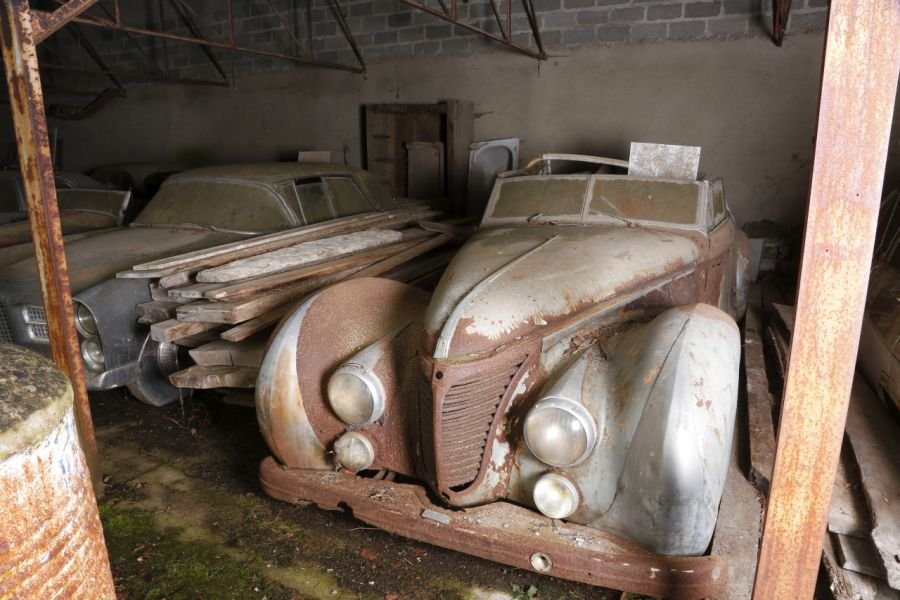 Talbot Lago-t26-cabriolet-saoutchik ex roi Farouk.jpg