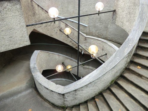 eglise_souterrainears_escalier.jpg