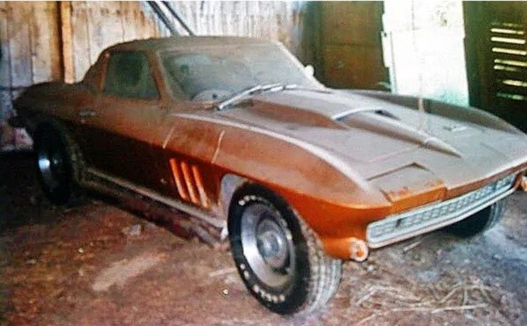 Corvette Coupe 1966.jpg