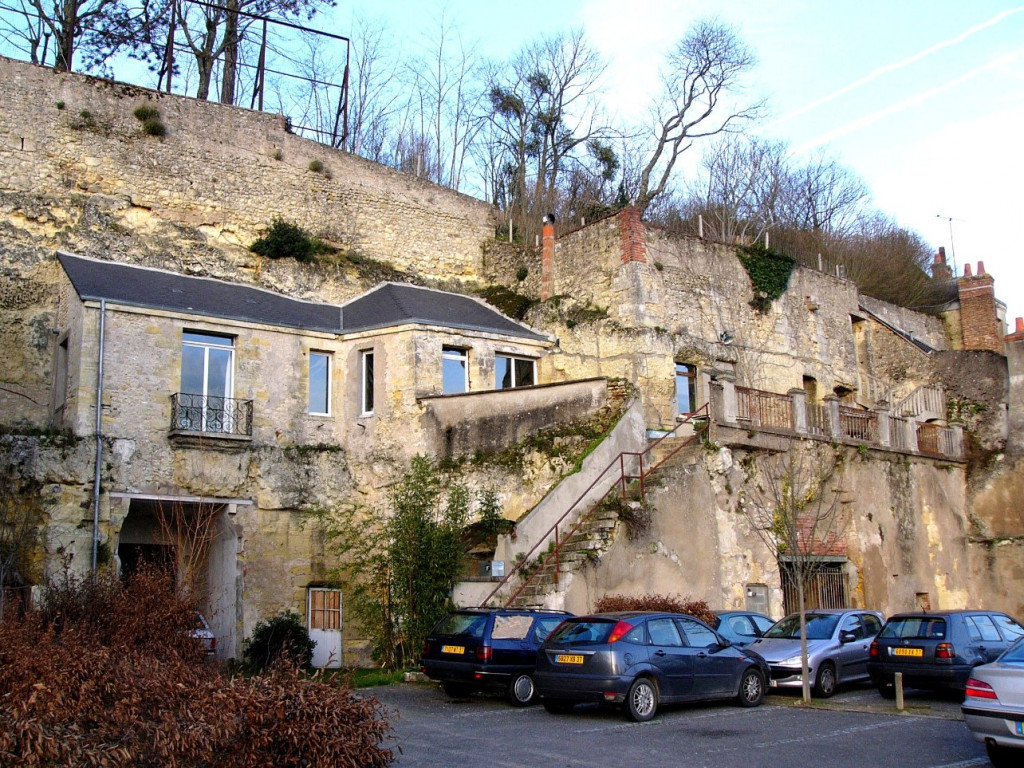 VOUVRAY troglo.jpg