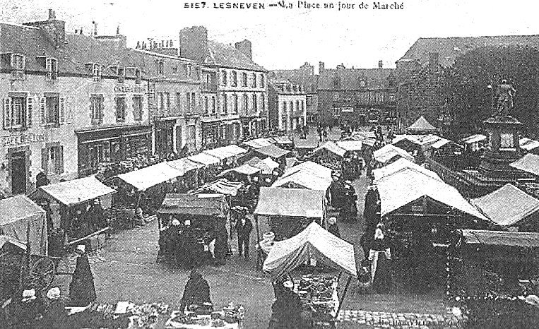 Lesneven place Flo.pg.jpg