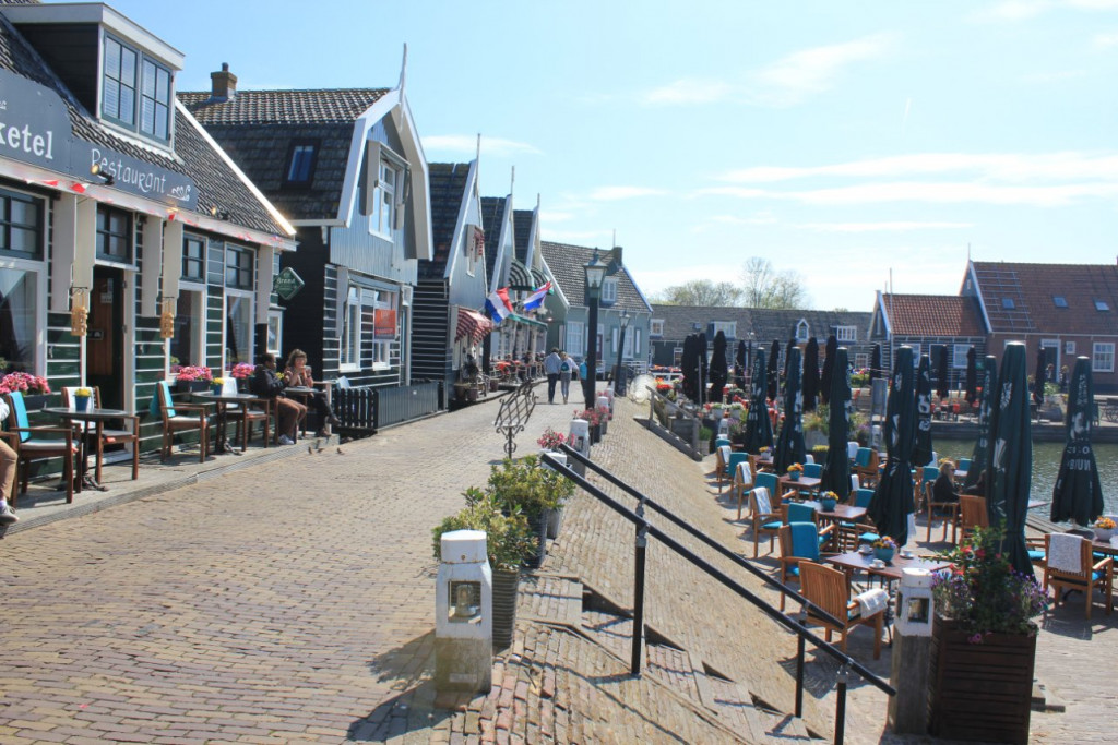 18 - Marken.JPG