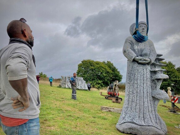 POSE_CHARBEL.jpg