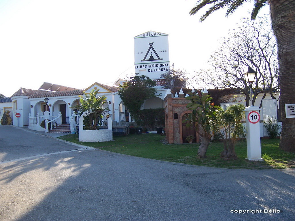 Camping tres agréable,bord de la lagune